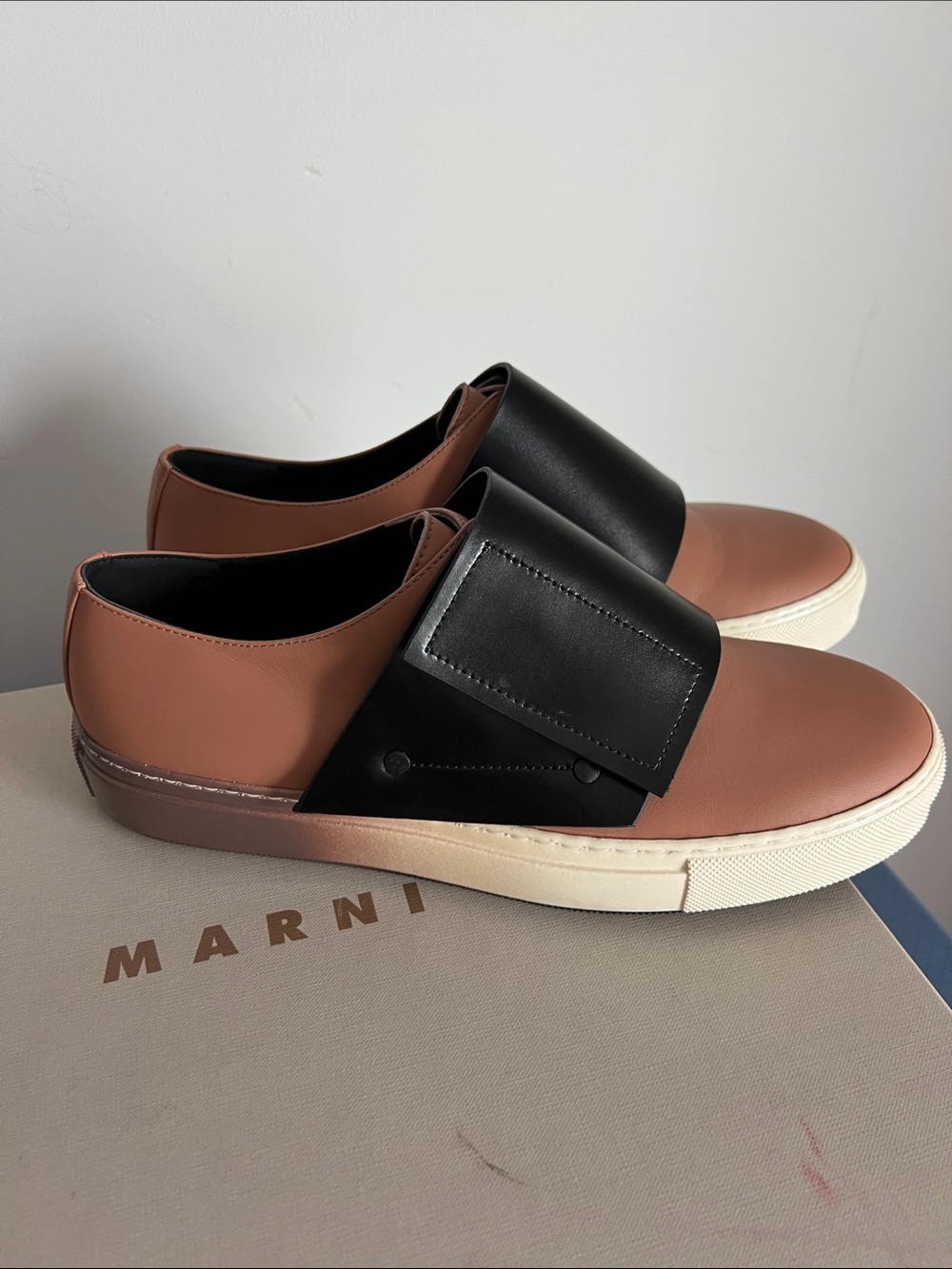 Marni ombré muted soft light pink purple black trainers sneakers unique artsy 38